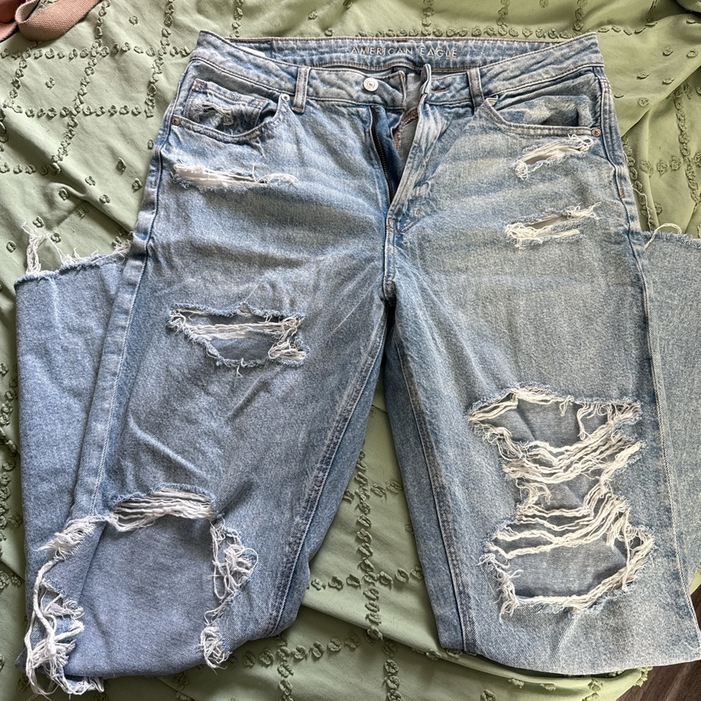 American Eagle Outfitters Blue Boyfriend Jeans Distressed